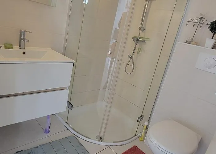 דירה Escape And Comfort Near Ajaccio, Beautiful 2 Bedroom Terrace Alata